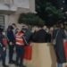 Protesta te Kryeministria, policia heq çadrën e Lapajt: Nuk na trembin dot