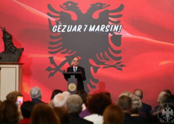 7 Marsi, Presidenti Begaj takim me mësuesit shqiptarë nga vendi dhe diaspora: Gjuha, identiteti ynë!