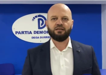 Zgjidhet kryetari i degës së PD-së për qytetin e Durrësit, Adrian Gashi mori 586 vota