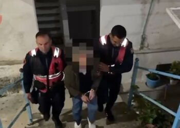 Parandalohet ngjarje kriminale në Sarandë, 62-vjeçari kërcënon fqinjët me armë