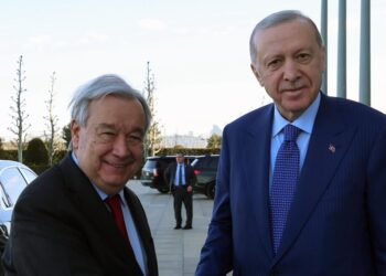 Sekretari i Përgjithshëm i OKB-së në Ankara, thirrje për t’i dhënë fund luftës në Iran