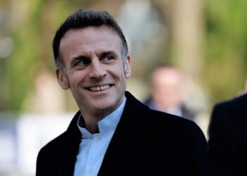 Macron i përgjigjet Trump: Franca gati për mision në Hormuz