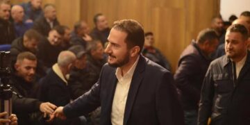 “Frika nga gara s’është lidership”, Salianji: PD s’është pronë private!