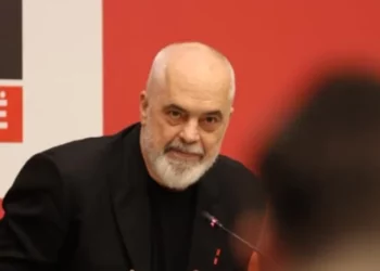 Rama ironizon PD dhe hedh batuta me ish-deputetin demokrat: S’të ndahet më zemra nga PS