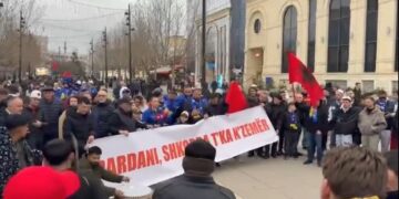 “Dardani, Shkodra të ka në zemër”, atmosferë festive para Kosovë-Turqi