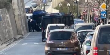 SPAK lëshon 7 urdhër arreste, RENEA në kërkim të Ervis Matodoshajt! Çfarë po ndodh në Vlorë