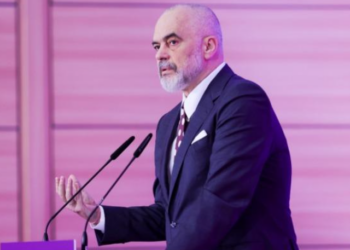 Një ditë pas seancës për Ballukun, Rama sot konferencë për shtyp