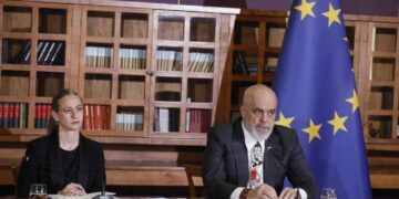 Rama për naftën: Do jemi shembull, qytetarët duan çmime të përballueshme