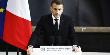 Macron thirrje Izraelit për bisedime direkte me Libanin, ofron Parisin si ndërmjetës