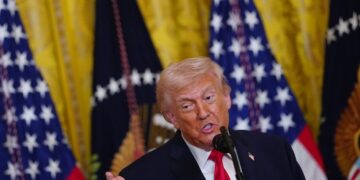 “Është thuajse i mposhtur”/ Trump: Irani kërkon një marrëveshje, por unë nuk e dua!