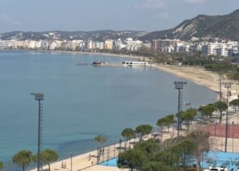Vlora pret sezon turistik rekord/ Operatorët flasin për interes të lartë për Rivierën shqiptare