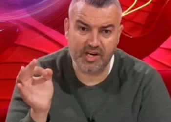 “Një vit pa marrëdhënie dhe i del fëmija…”/ Rogerti shpërthen ndaj Brikenës dhe Mateos