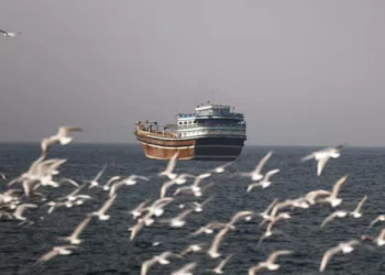 “Regjim i ri për Ngushticën e Hormuzit”, Irani shqyrton vendosjen e tarifave për çdo anije mallrash