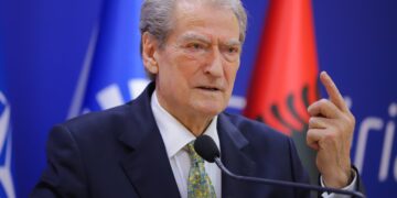 Nesër opozita protestë kombëtare, Berisha zbardh skenarin: Deputetët nuk do të jenë në vijën e parë!