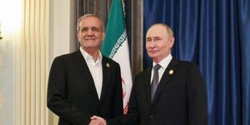 Putin bisedon me presidentin iranian: Konflikti të zgjidhet politikisht, të shmanget përshkallëzimi