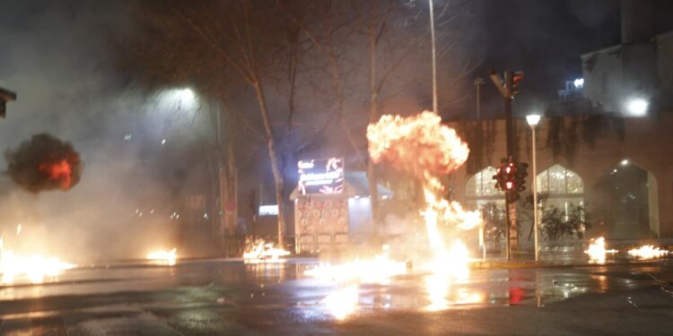 Protesta e opozitës, Avokati i Popullit thirrje policisë për vetëpërmbajtje