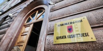 Gjykata Kushtetuese rrëzon ish-drejtorin e Bashkisë së Tiranës, Redi Molla