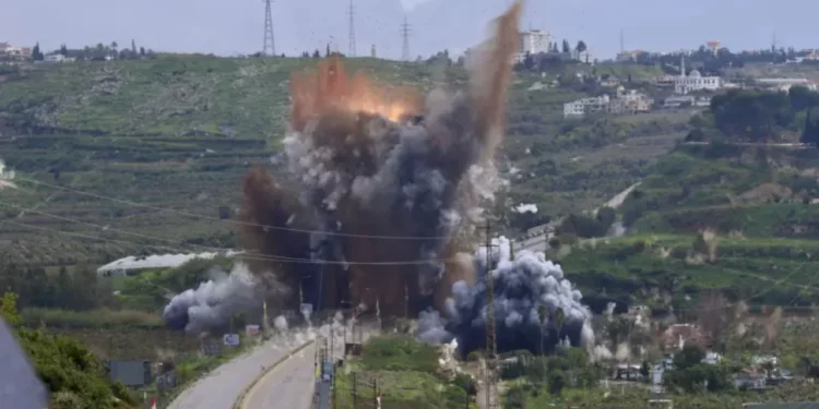 Irani dënon sulmet izraelite: “Do paguani çmim të rëndë”