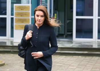 Ajola Xoxa kërkon ndryshim të masës së sigurisë/ Shkak: Shtatëzania dhe komplikacionet shëndetësore