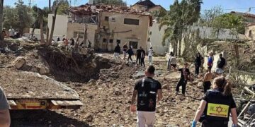 Irani godet me raketë balistike Jerusalemin, shihni masën e shkatërrimit që la pas 11 të plagosur