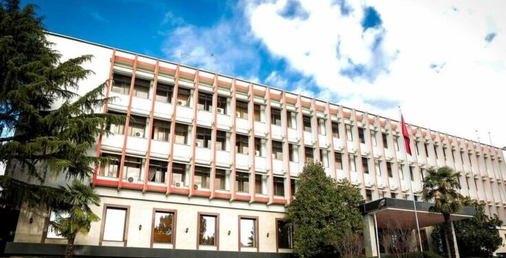 Ministria e Jashtme thirrje qytetarëve shqiptarë: Shmangni udhëtimet në këtë rajon