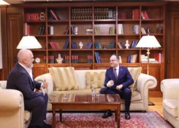 Pritet dekretimi i ndryshimeve në qeveri, Rama takon sot Presidentin Begaj