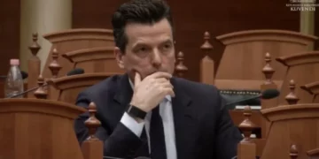 Grupi i PS ka kërkuar përjashtimin nga Kuvendi për deputetin e partisë Mundësia, Agron Shehaj.