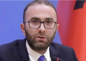 Bardhi debaton ashpër me Spahiun: Kush pengon integrimin, ne apo ju?