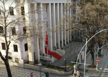 Rishikimi i praktikës për arrestin në burg, Kolegjet e Bashkuara mblidhen sot