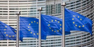 Sistemi i ri i hyrjes në BE-së hyn në fuqi, ja çfarë duhet të dini