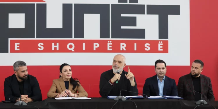 Edi Rama: Paga mesatare 870€, indeksim tani edhe për pagat