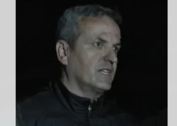 Flakët në Tiranë, drejtori i zjarrfikësve: Nisën në biznes, fasada përhapi zjarrin