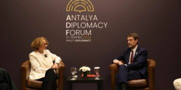 Ministri Hoxha takim me zv.Sekretaren e Përgjithshme të NATO-s, çfarë u diskutua