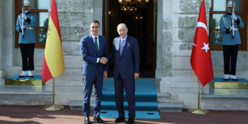 Erdoğan flet me Sánchez, nuk pranon shkatërrimin e Iranit