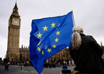 Më shumë se gjysma e britanikëve mbështesin rikthimin në BE