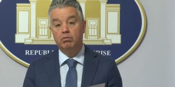 Enno Bozdo: Kompanitë e çunave të AKSHI-t përftojnë lehtësira fiskale nga Rama