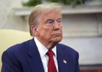 Trump: SHBA kontrollon plotësisht Ngushticën e Hormuzit