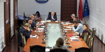 Korreshi: Mafia rrit çmimet e apartamenteve në Tiranë