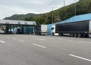 Protesta në Mal të Zi bllokon kamionët në Hanin e Hotit