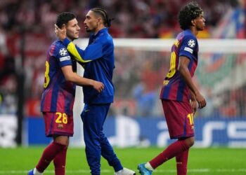 Raphinha shpërthen ndaj arbitrimit pas eliminimit të Barcelonës