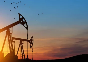 Çmimi i naftës rritet, armëpushimi i brishtë mes SHBA-ve dhe Iranit rikthen pasigurinë në tregje