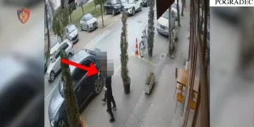 Tentuan të merrnin peng një 17-vjeçar dhe e goditën me thikë, arrestohen dy të rinj në Pogradec