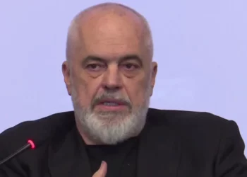 Rama takim me studentët: Me anëtarësimin në BE, jeni njësoj si në Tiranë, si në Lisbonë