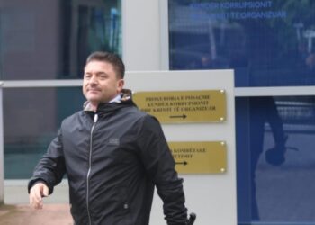 SPAK kërkon pushimin e hetimeve për 6 episode të shpërdorimit të detyrës për Elvis Roshin